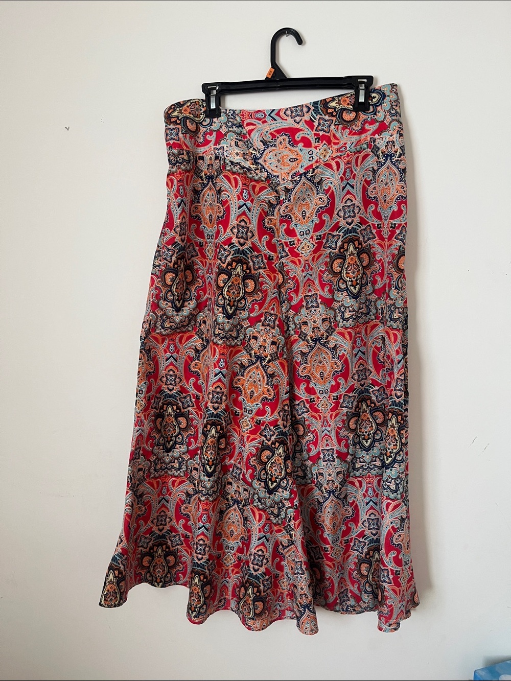 Flowy wide legs